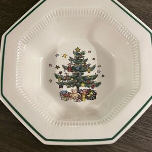 Nikko Christmas Tree Design Bowl